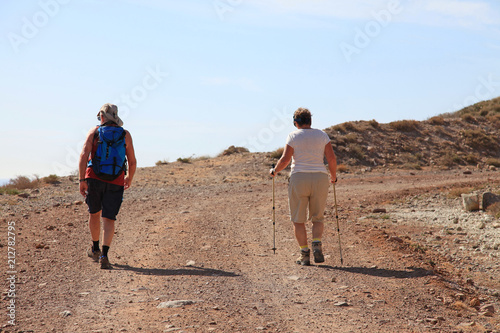 pareja senderistas monte costa almería 2115-f18 photo