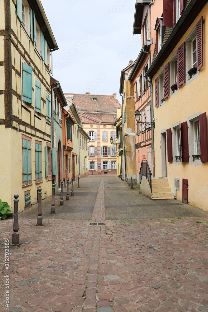 Fototapeta premium Altstadtgasse in Colmar, Elsass