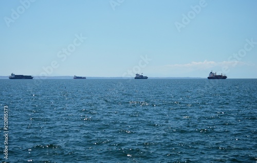 ships at sea     © oljasimovic