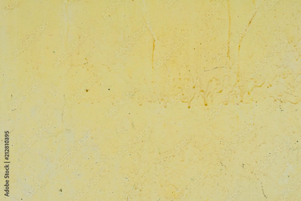 Fototapeta premium Wall fragment with scratches and cracks