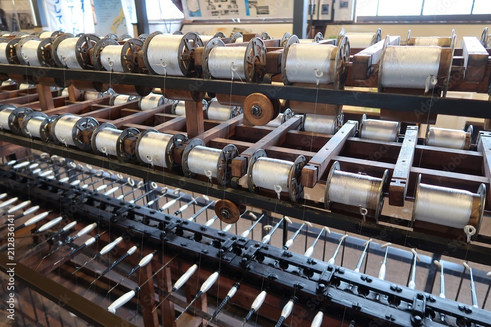 絹糸の紡績工場