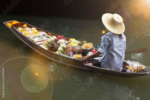 Canvas Print floating market thailand