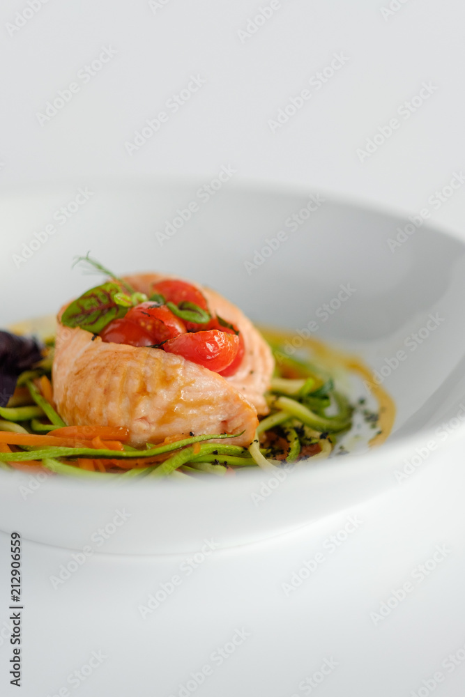 Salmon with spaghetti from courgettes and carrots Salmon with spaghetti from courgettes and carrots