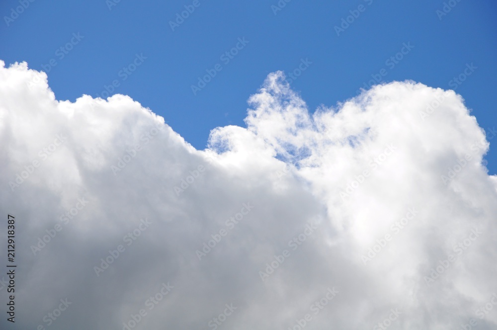 White Clouds and Blue Sky in Taiwan White Clouds and Blue Sky in Taiwan
