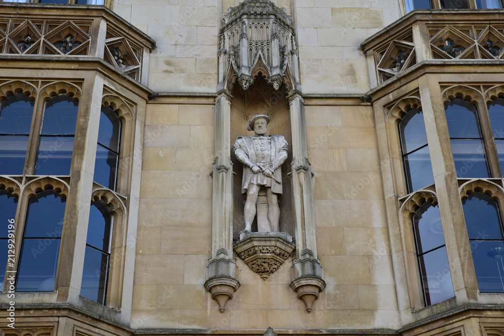 Statue d'Henry VIII à Cambridge, Angleterre