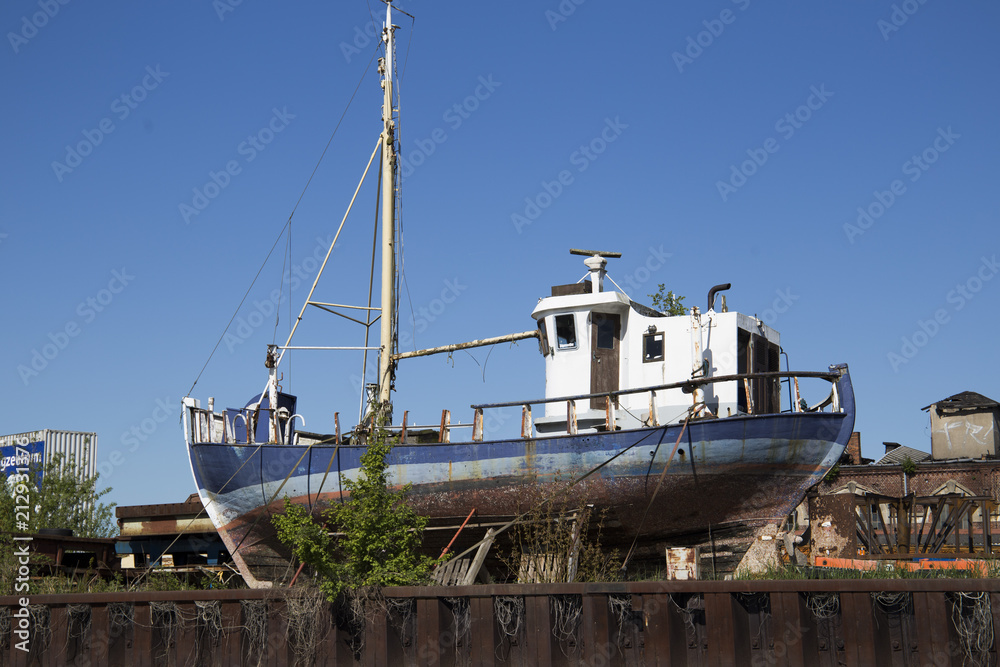 Fototapeta premium Altes Schiff Wrack