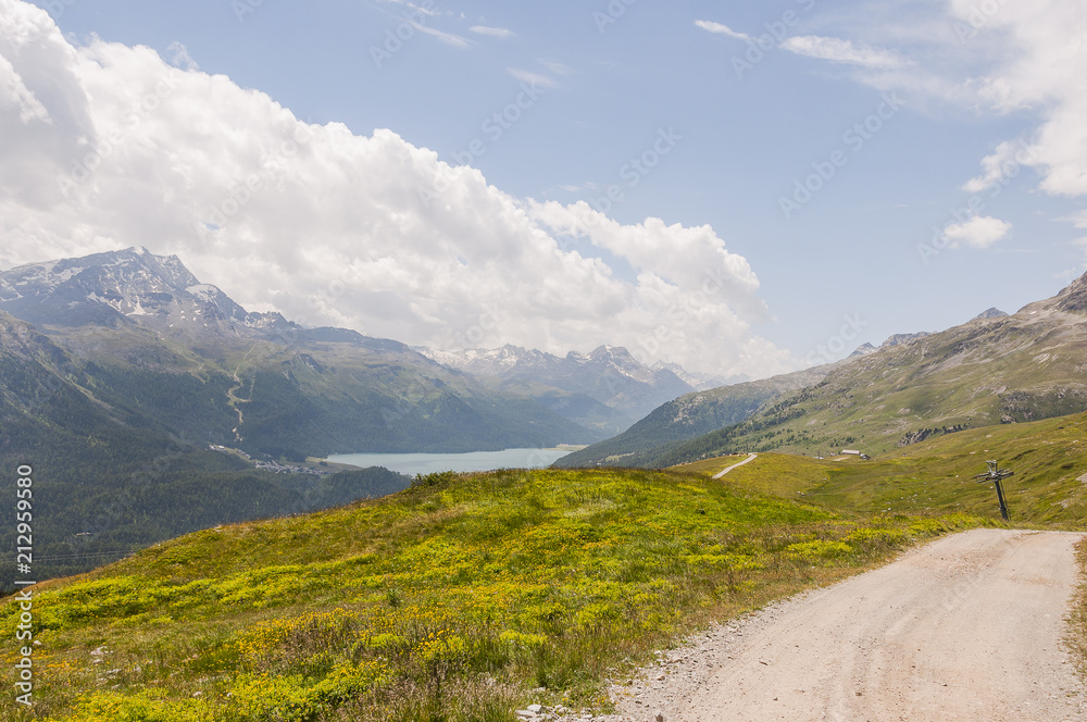 St. Moritz, Piz Nair, Corvatsch, Piz Corvatsch, Piz Murtèl, Surlej, Silvaplanersee, Silvaplana, Via Engiadina, Corviglia, Oberengadin, Engadin,  Alpen, Schweizer Berge, Graubünden, Sommer, Schweiz