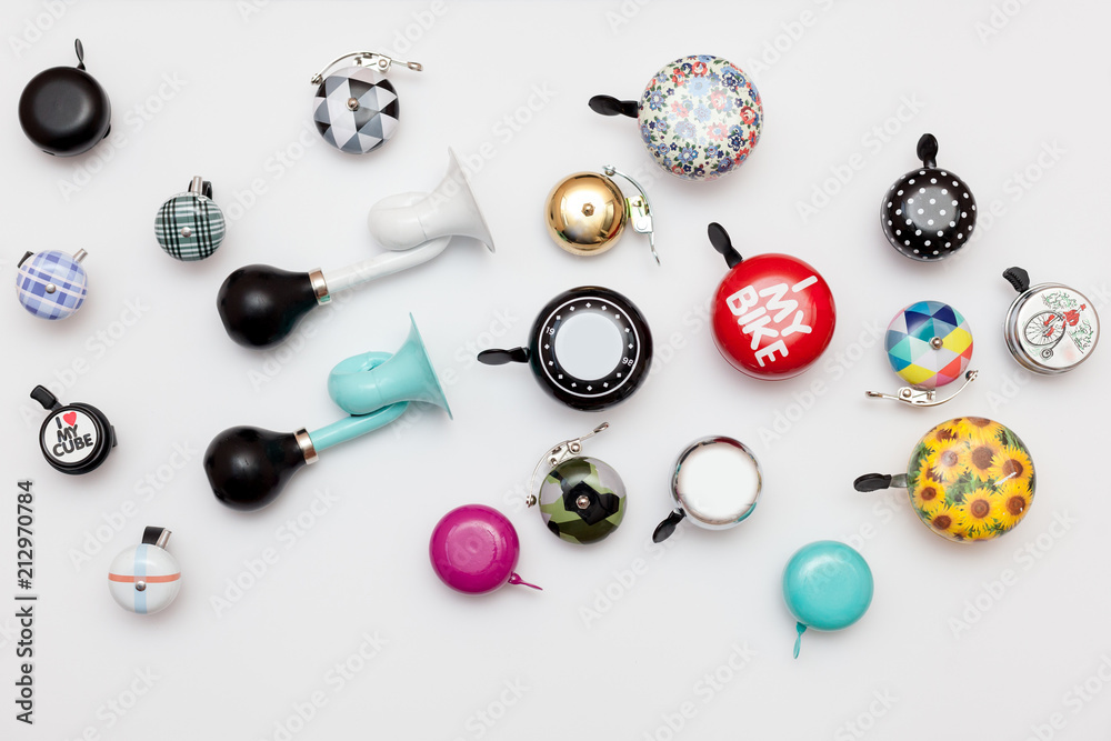 Naklejka premium Set of different bicycle bells on white background