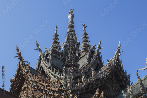 Temple of Thailand, Sanctuary of Truth, (Prasat Sut Ja-Tum) © yosuke14
