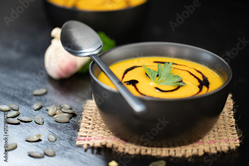 Obraz na płótnie Kürbissuppe mit Knoblauch