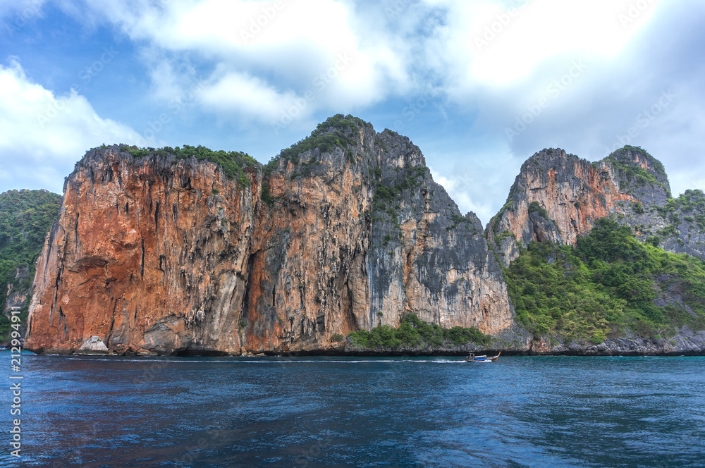 Phi Phi Island is abundant with natural resources, it also developed as a small town. This conservation area surrounded by invariably elegant landscape. The views it offers are astonishing. Phi Phi Island is abundant with natural resources, it also developed as a small town. This conservation area surrounded by invariably elegant landscape. The views it offers are astonishing.