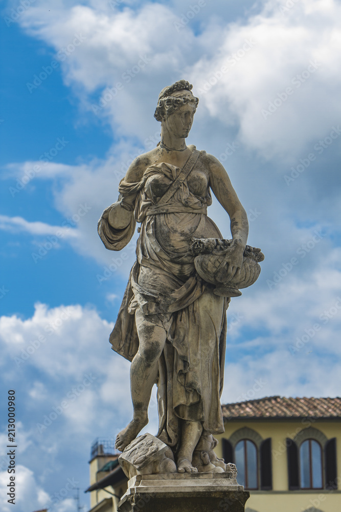 Statua della Primavera at Ponte Santa Trinita in Florence