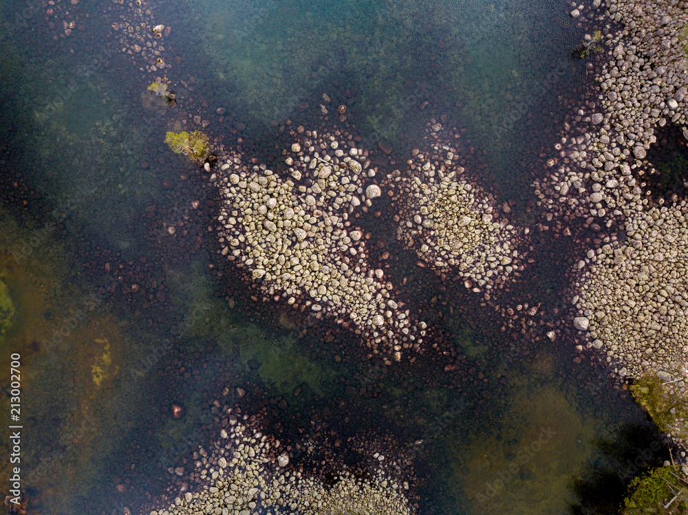 Obraz premium Lake with rock shore