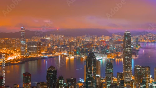 Wallpaper Mural 4k timel;aspe day to night sunrise scene of hongkong cityscape view from victoria peak, hongkong Torontodigital.ca
