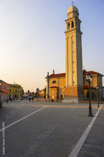 Parrocchia di San Teonisto e Compagni Martiri  - uno Chiesa de campile - Church with bell tower - Casier in the Provinica de Treviso area, Italy
