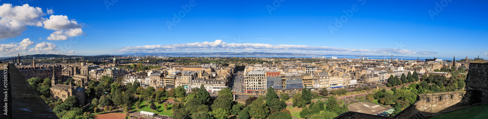 Edinburgh City Skyline 