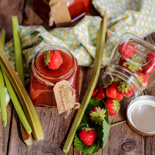 Confiture de fraises et rhubarbe 3 photo