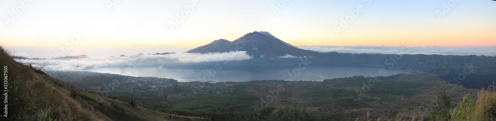 Obraz premium Mont Batur Panorama