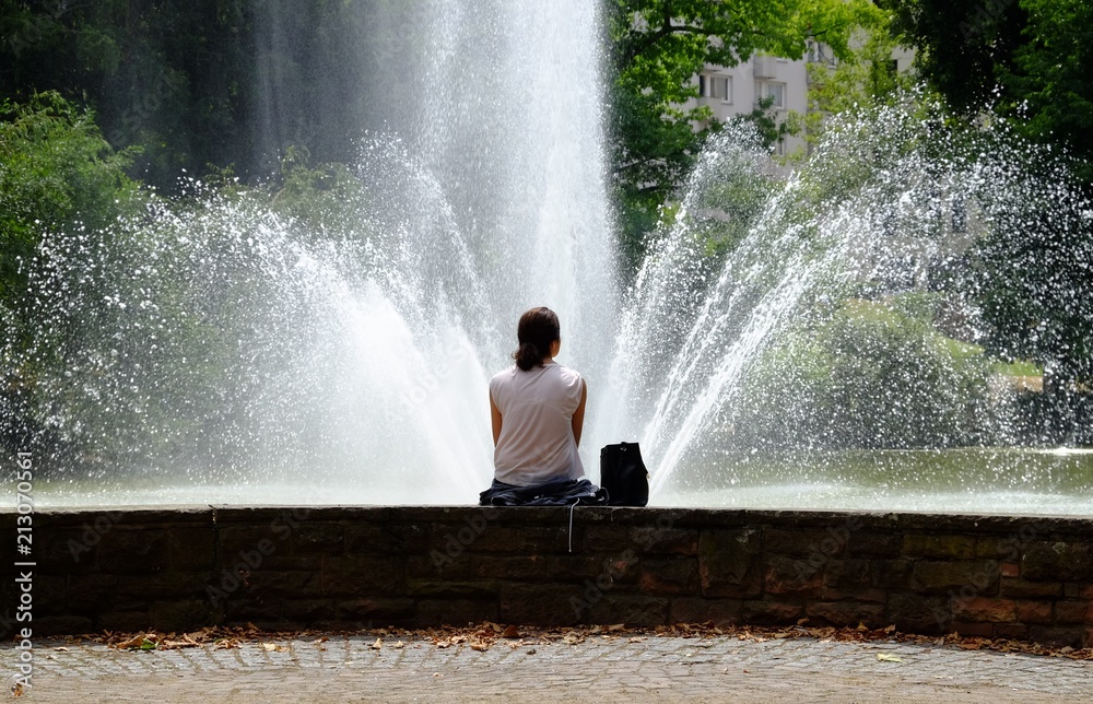 Frau Fontäne Girl Water Fountain Frau Fontäne Girl Water Fountain