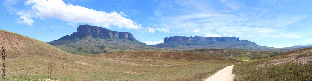 Panoramic of Mounts Roraima and Kukenan from trail in Canaima, Venezuela