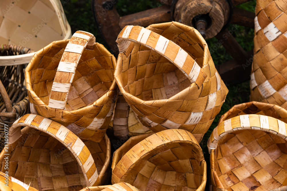 Obraz premium Brown wooden baskets