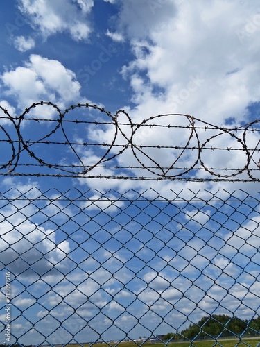 High Metallic Protection Perimeter Fence Railing with Barbed Wire on Top