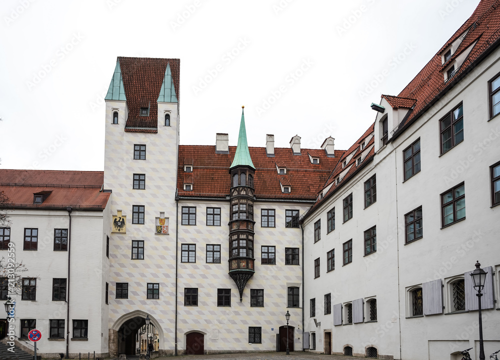 Fototapeta premium München - Alter Hof