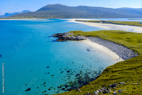 The tropical vibe of Seilebost beach