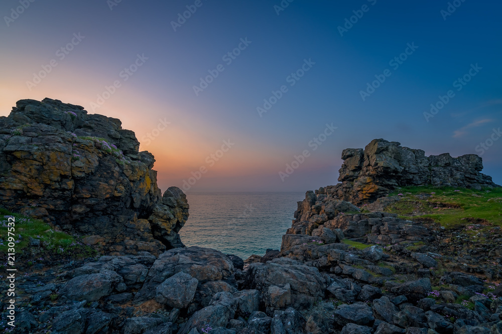 Fototapeta premium Sunset over the Cornish coast