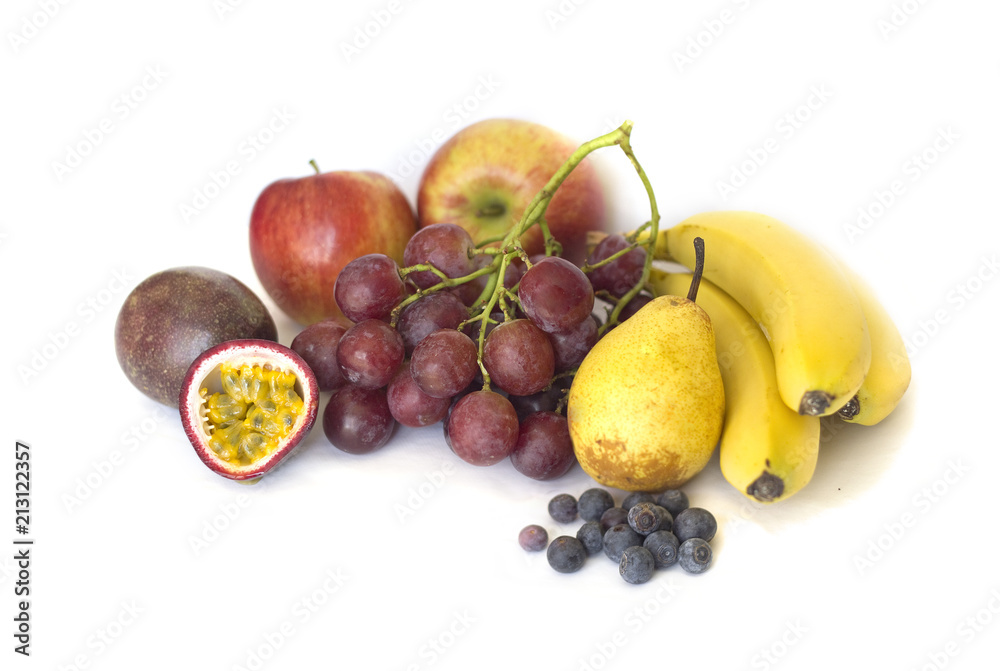 Fruits isolates on white