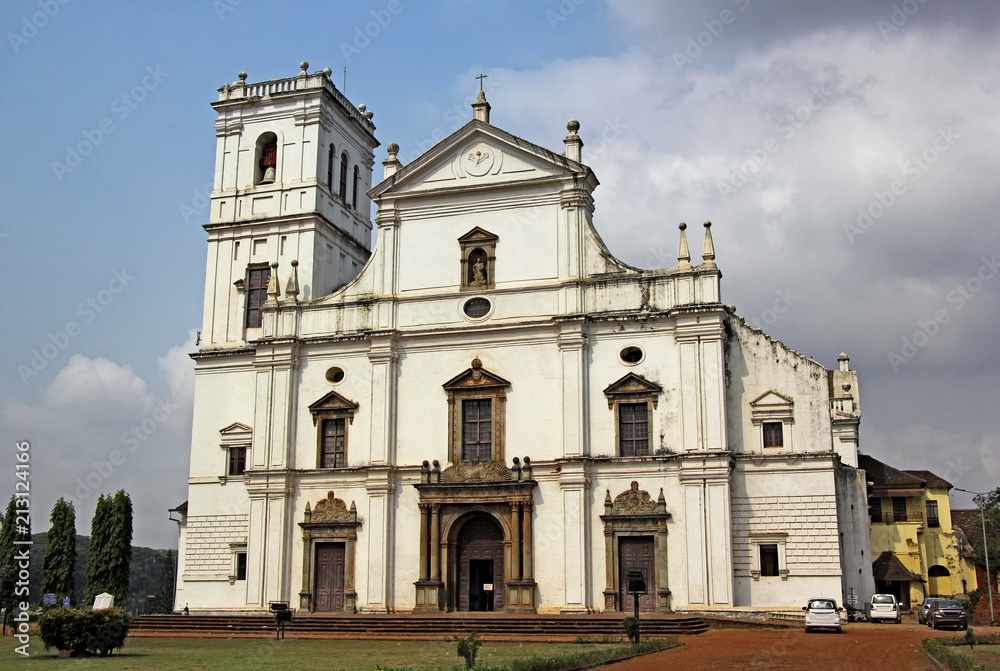 Facade of historic Se Cathedral, St Catherine’s Cathedral, in Old Goa, India. Built by the Portuguese in 16th Century, is the largest church in Asia.