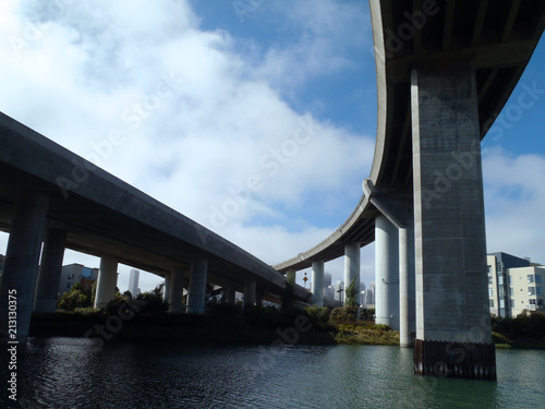 Highways intersect in the air over Mission Creek © Eric BVD
