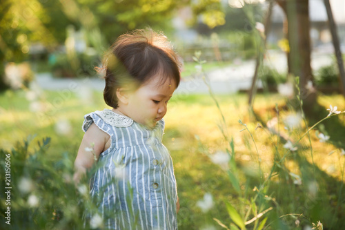 黄昏る子ども photo