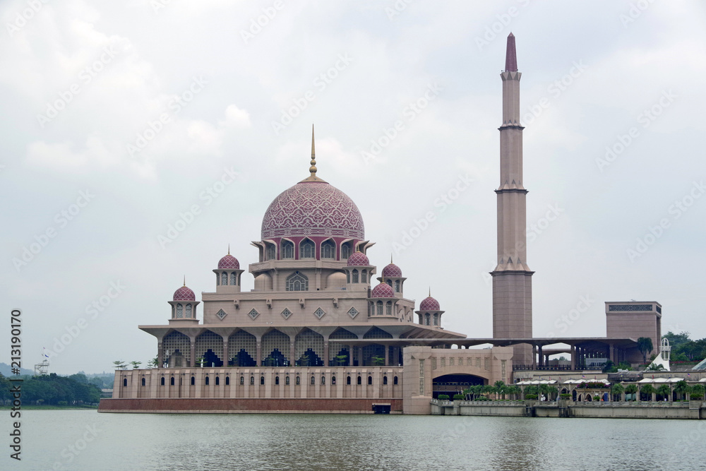 マレーシアのピンクモスク外観