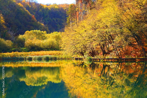 Fototapeta Naklejka Na Ścianę i Meble -  Fall landscape in National park Plitvice lakes,  famous touristic destination in  Croatia
