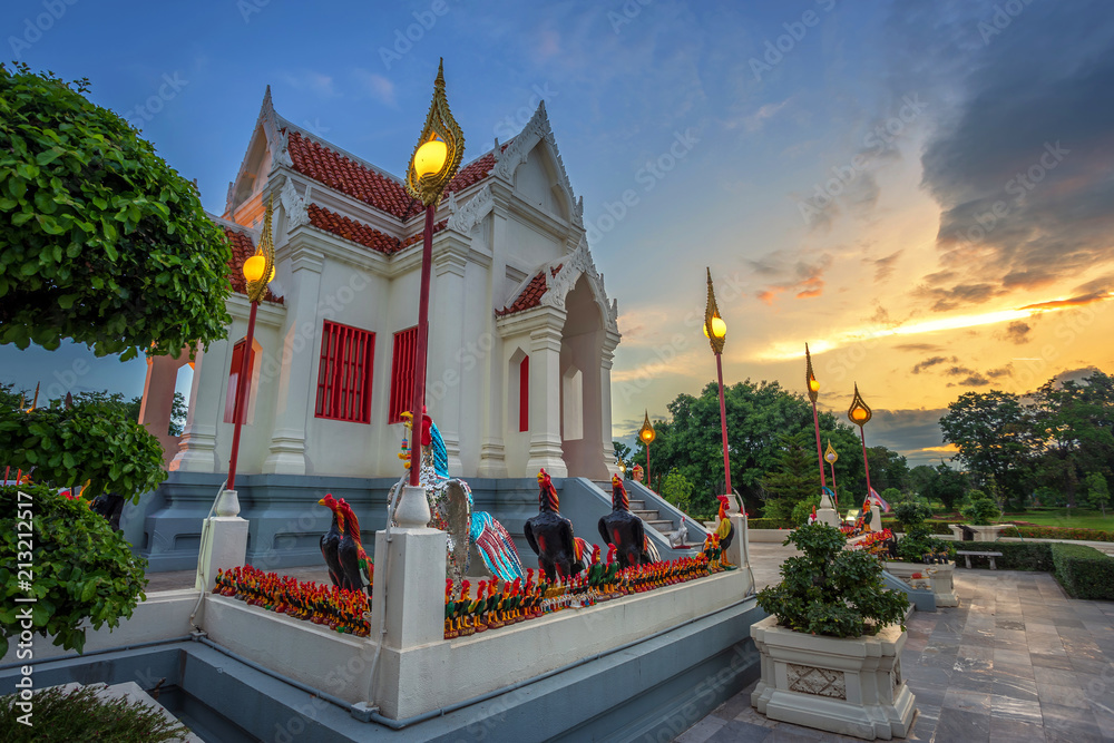 Naklejka premium Court of Thai King 