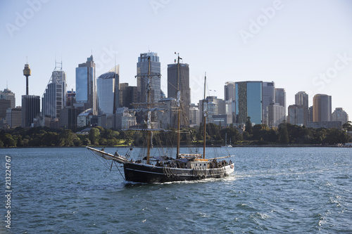 Ship on a vogue in the harbour of Sydney