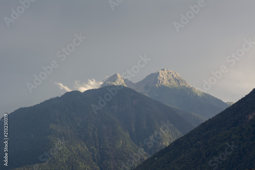 Obraz na płótnie Cima della Montagna w salonie