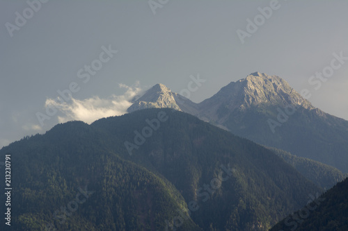 Obraz na płótnie Cima della Montagna w salonie