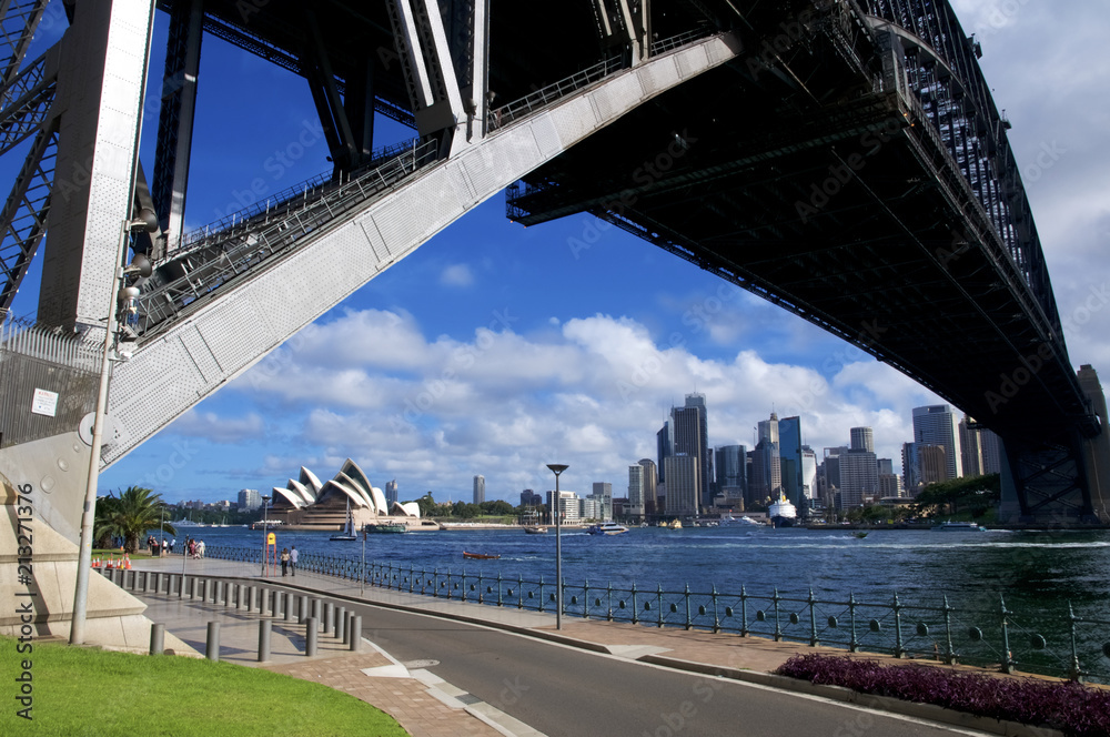 Fototapeta premium Walking in Sydney