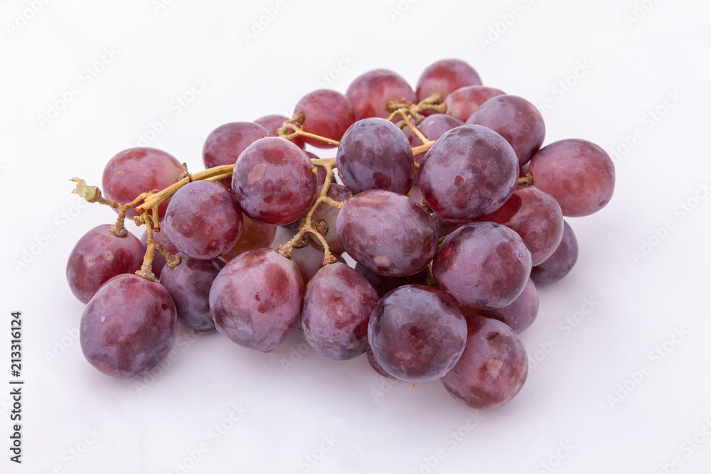 bunch of purple grapes