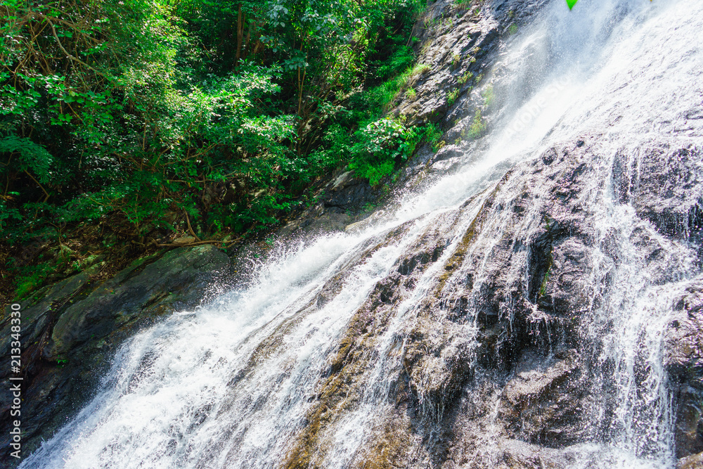 Fototapeta premium Amazing beautiful waterfalls at Sarika Waterfall Nakhon Nayok, Thailand