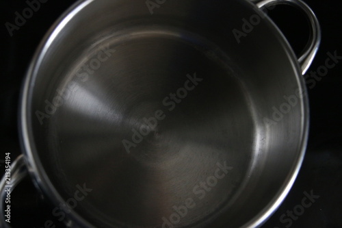 metal pot empty cooking