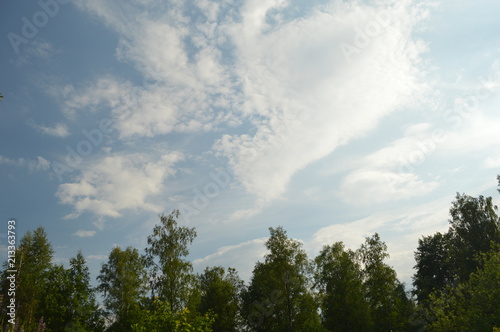 небо