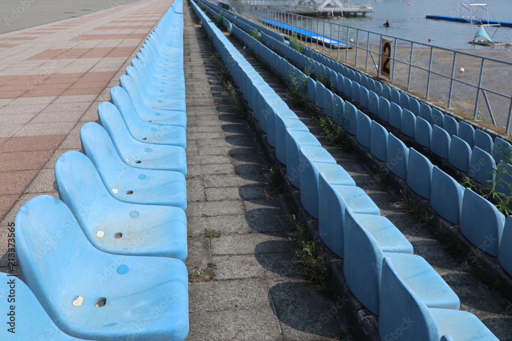 Fototapeta premium Posti in prima fila