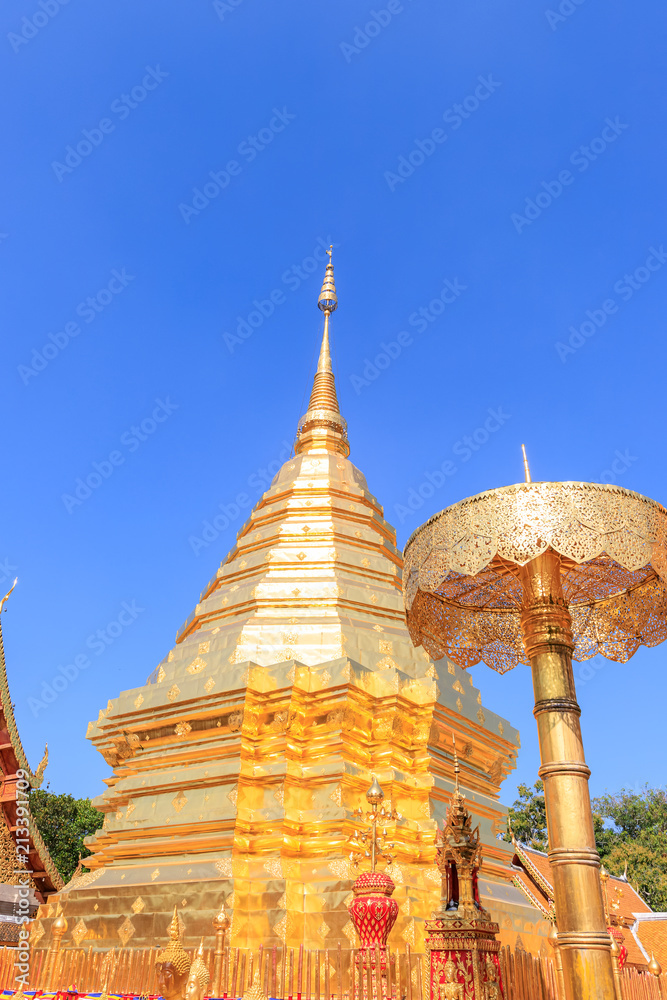 Fototapeta premium Wat Phra That Doi Suthep is famous temple in Chiang Mai, north of Thailand