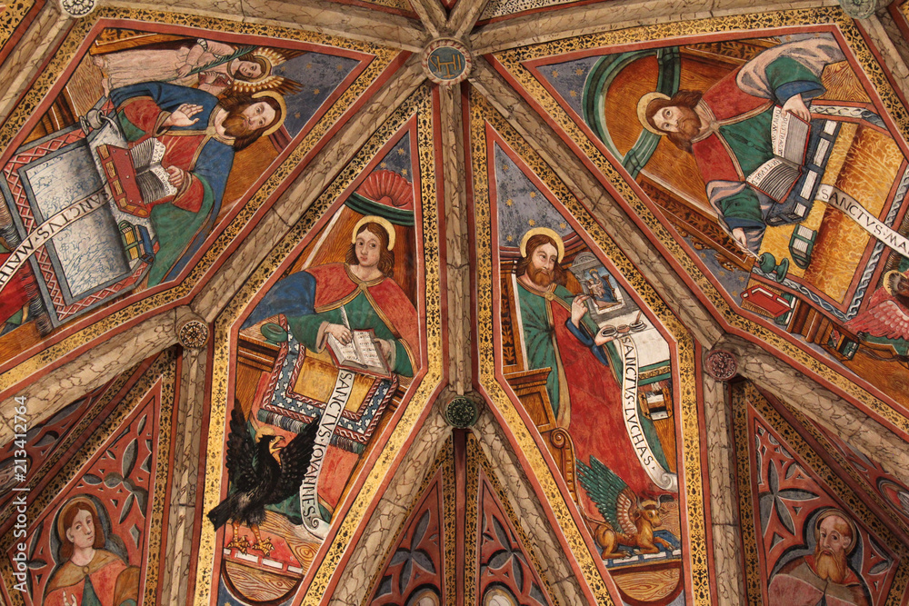 i quattro evangelisti; affresco nel presbiterio della chiesa di San Pietro a Cembra