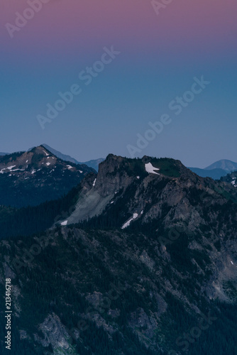 Fototapeta Naklejka Na Ścianę i Meble -  Mount Rainier National Park Sunset