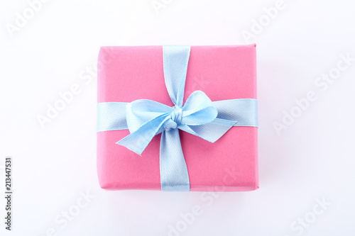 Fototapeta Naklejka Na Ścianę i Meble -  Beautiful gift box with ribbon on white background