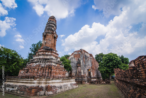 Old buddha statue photo